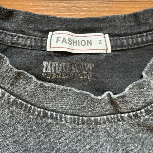 Taylor Swift Eras Tour dark gray short sleeve cotton shirt SIZE S - Picture 4 of 6
